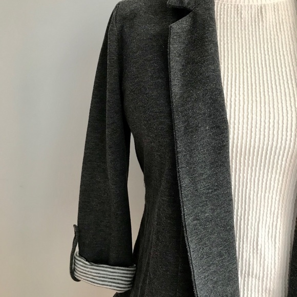 Blazer - Picture 2 of 3